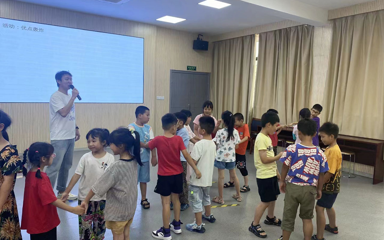 大悟龙观乡中心学校